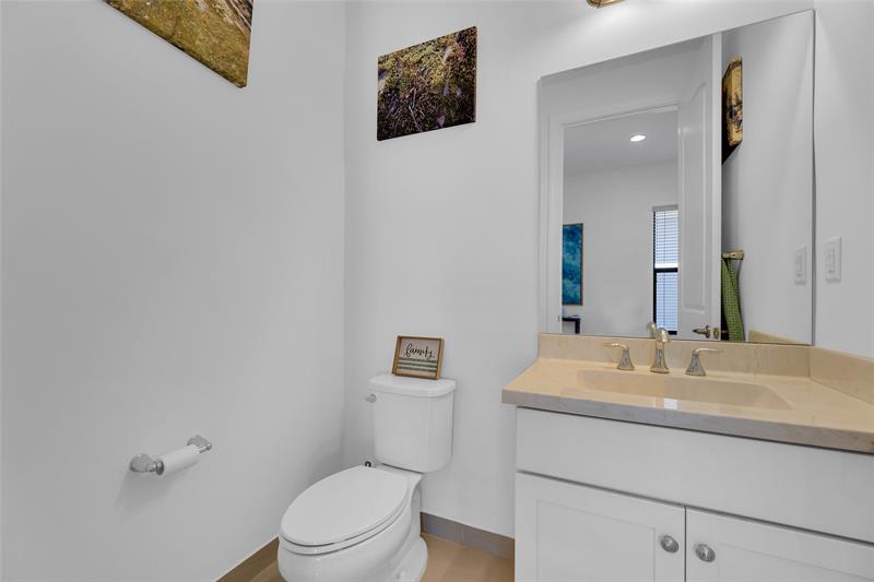 Image 17 of 43 For 8835 37th Dr