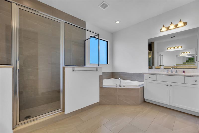 Image 31 of 43 For 8835 37th Dr