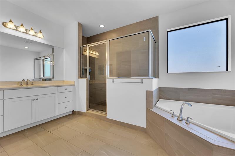 Image 32 of 43 For 8835 37th Dr