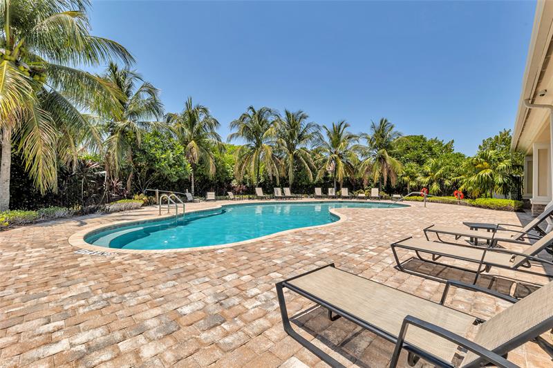 Image 37 of 43 For 8835 37th Dr