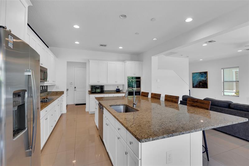 Image 6 of 43 For 8835 37th Dr
