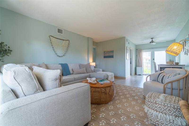 Image 11 of 35 For 6520 Ocean Blvd  22
