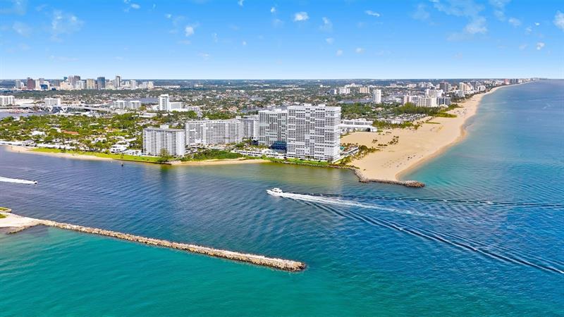 Image 21 of 25 For 2000 Ocean Dr  510