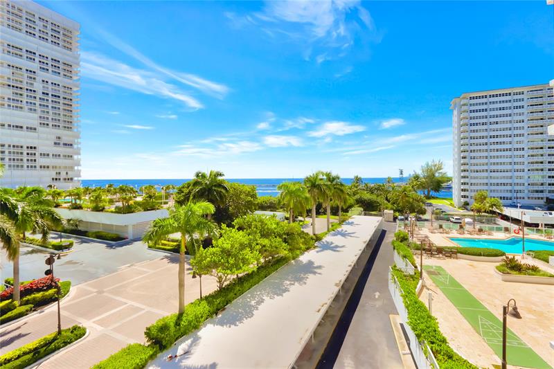 Image 3 of 25 For 2000 Ocean Dr  510