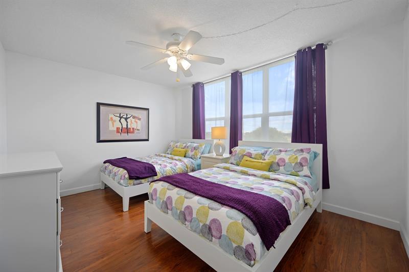 Image 15 of 38 For 2901 Palm Aire Dr  502