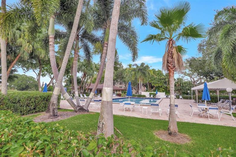 Image 26 of 38 For 2901 Palm Aire Dr  502