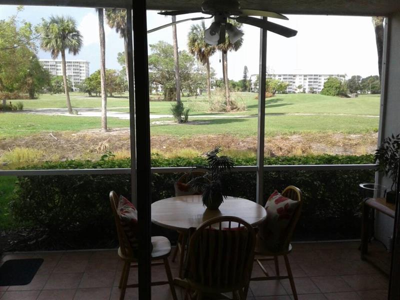 Image 8 of 15 For 3051 Palm Aire Dr  102