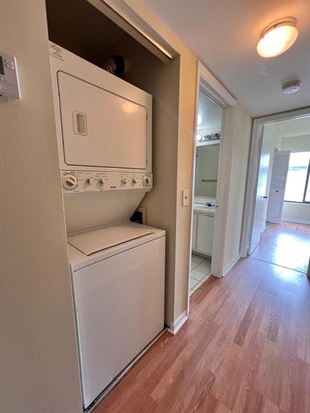 Image 20 of 28 For 1009 Green Pine Blvd  H3