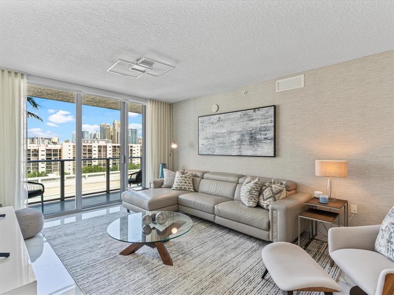 Image 11 of 28 For 300 Sunny Isles Blvd  4-705