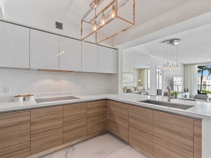 Image 16 of 28 For 300 Sunny Isles Blvd  4-705