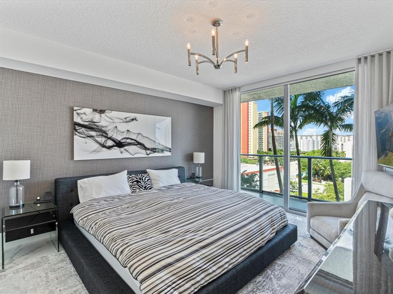 Image 18 of 28 For 300 Sunny Isles Blvd  4-705
