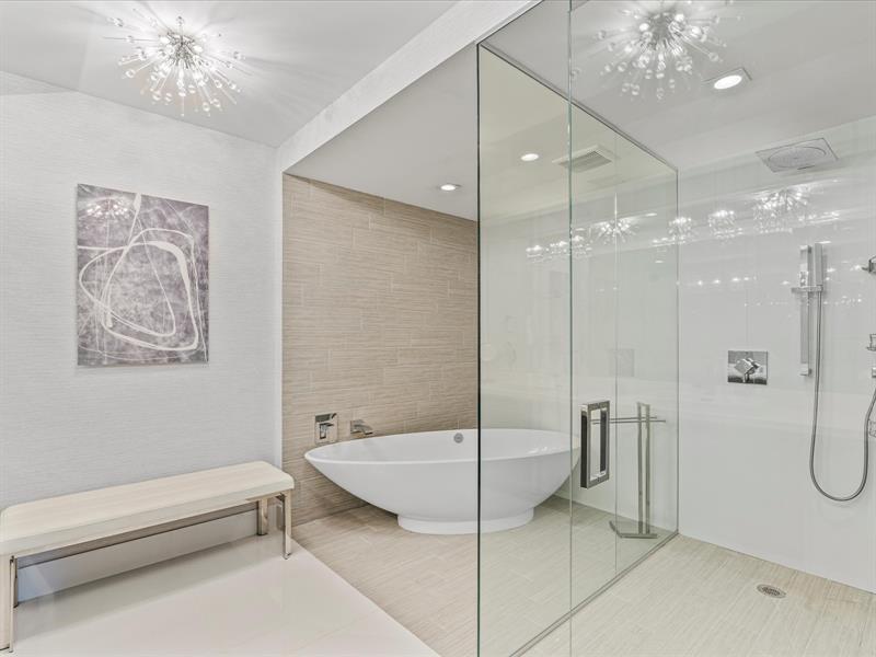 Image 21 of 28 For 300 Sunny Isles Blvd  4-705