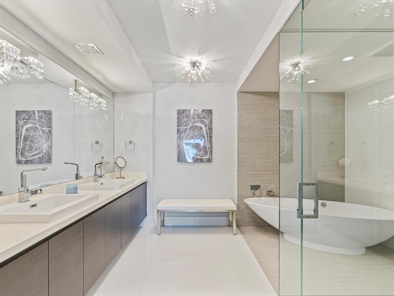 Image 22 of 28 For 300 Sunny Isles Blvd  4-705