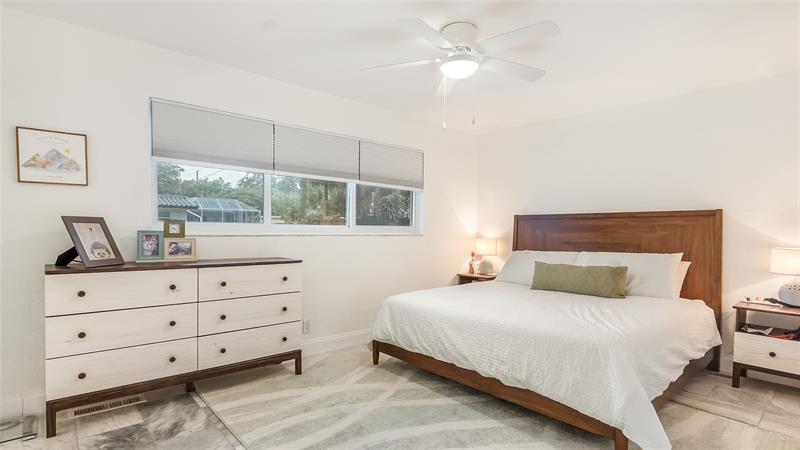 Image 6 of 49 For 152 59th Ave