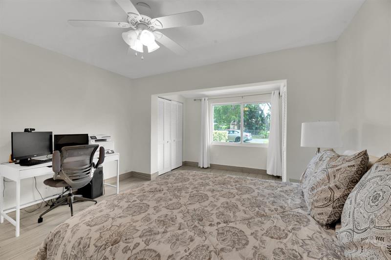 Image 29 of 61 For 2633 3rd Ave