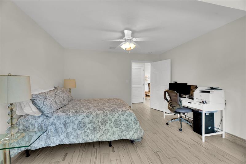 Image 31 of 61 For 2633 3rd Ave