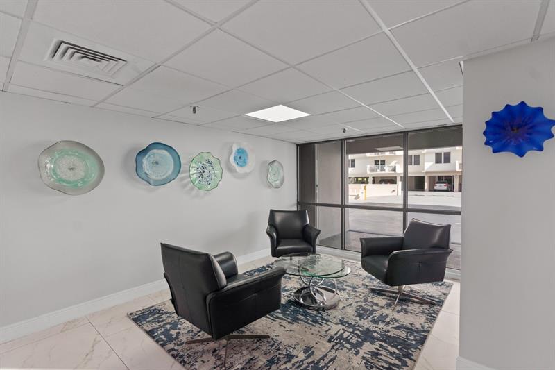 Image 10 of 47 For 3221 Ocean Blvd  806
