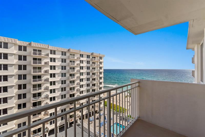 Image 24 of 47 For 3221 Ocean Blvd  806