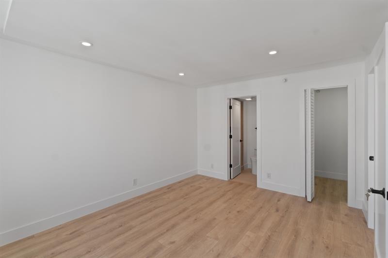 Image 30 of 47 For 3221 Ocean Blvd  806