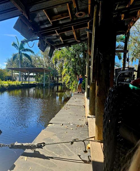 Image 11 of 41 For 28 Peaceful Pl