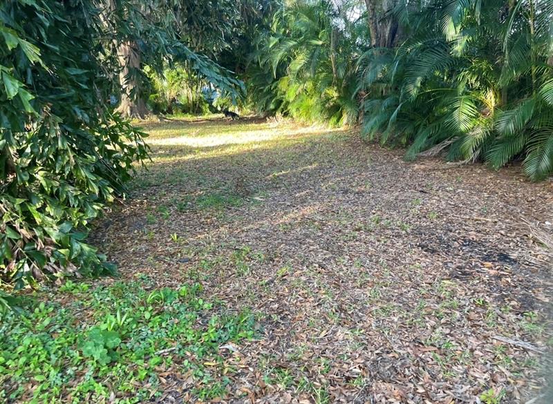 Image 18 of 41 For 28 Peaceful Pl