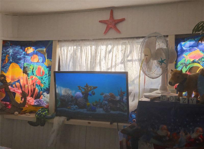 Image 34 of 41 For 28 Peaceful Pl