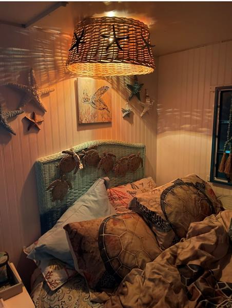 Image 35 of 41 For 28 Peaceful Pl