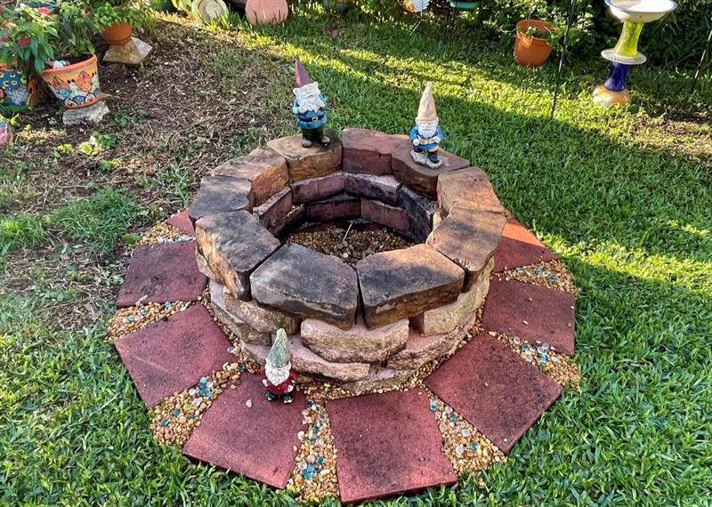 Image 5 of 41 For 28 Peaceful Pl