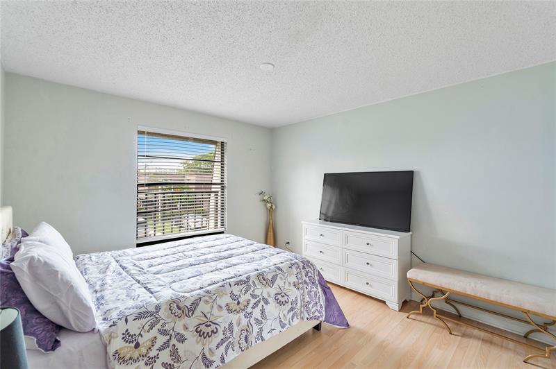 Image 17 of 26 For 2515 99th Ave