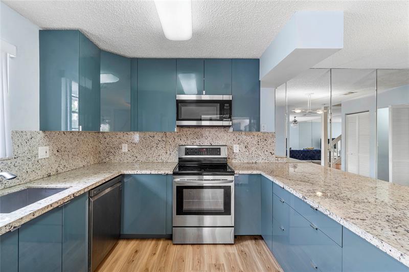 Image 9 of 26 For 2515 99th Ave