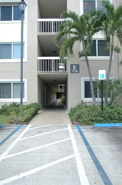 Image 2 of 18 For 7720 Camino Real  E108