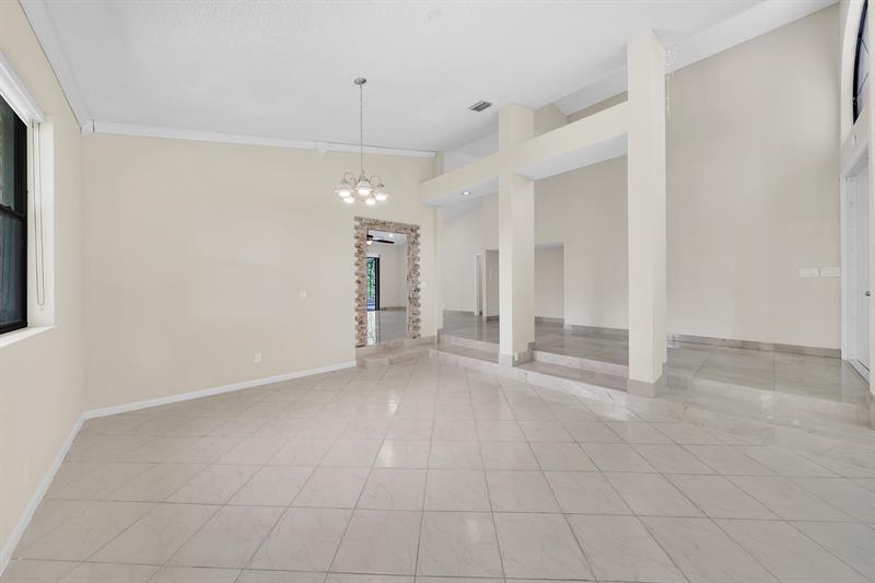 Image 16 of 71 For 645 102nd Ave