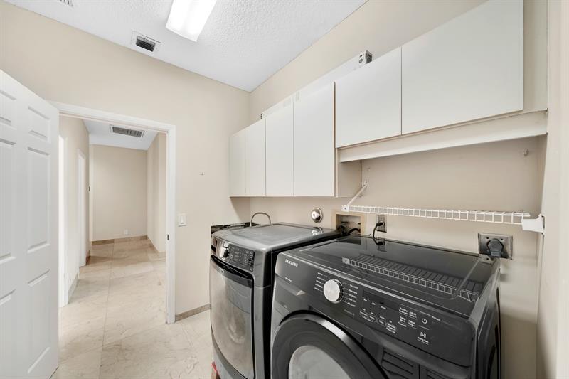 Image 47 of 71 For 645 102nd Ave