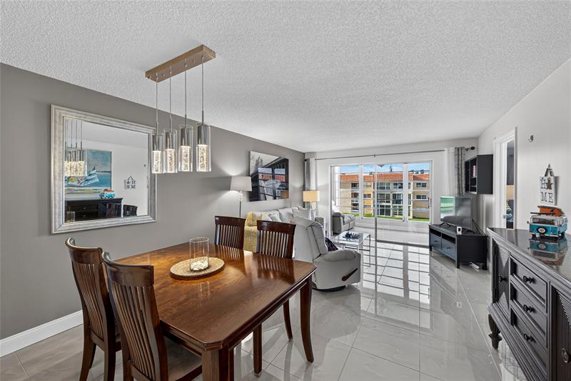 Image 21 of 42 For 2781 Pine Island Rd  312
