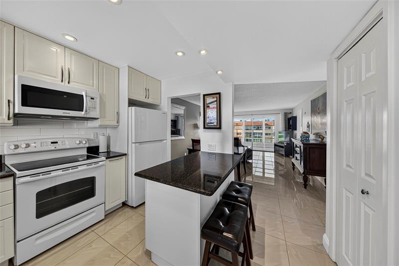 Image 3 of 42 For 2781 Pine Island Rd  312