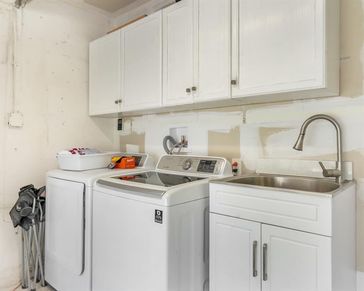 Image 14 of 47 For 2051 93rd Ln
