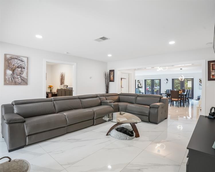 Image 22 of 47 For 2051 93rd Ln