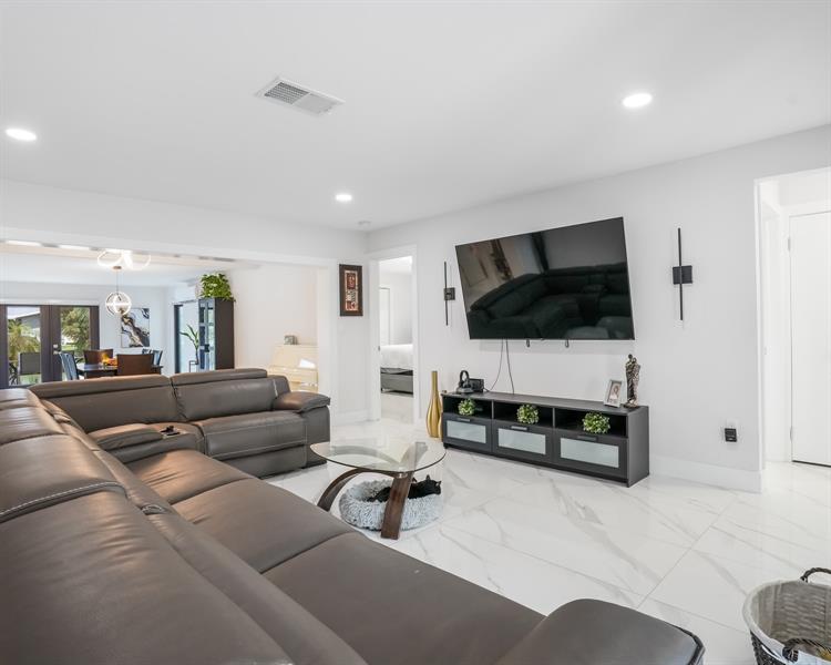 Image 23 of 47 For 2051 93rd Ln