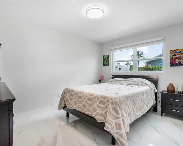 Image 7 of 47 For 2051 93rd Ln