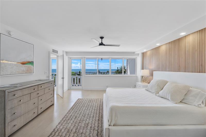 Image 18 of 68 For 2000 Ocean Dr  610