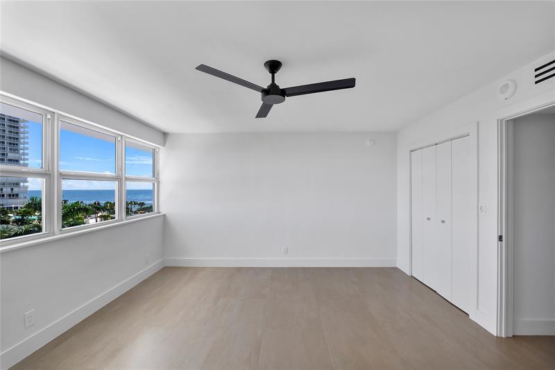 Image 35 of 68 For 2000 Ocean Dr  610
