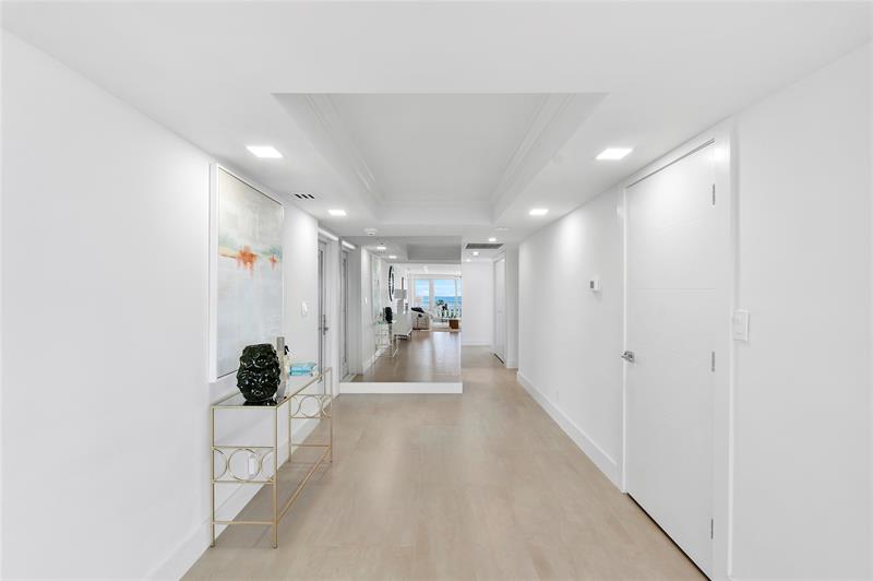Image 39 of 68 For 2000 Ocean Dr  610