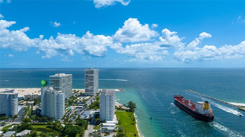 Image 47 of 68 For 2000 Ocean Dr  610