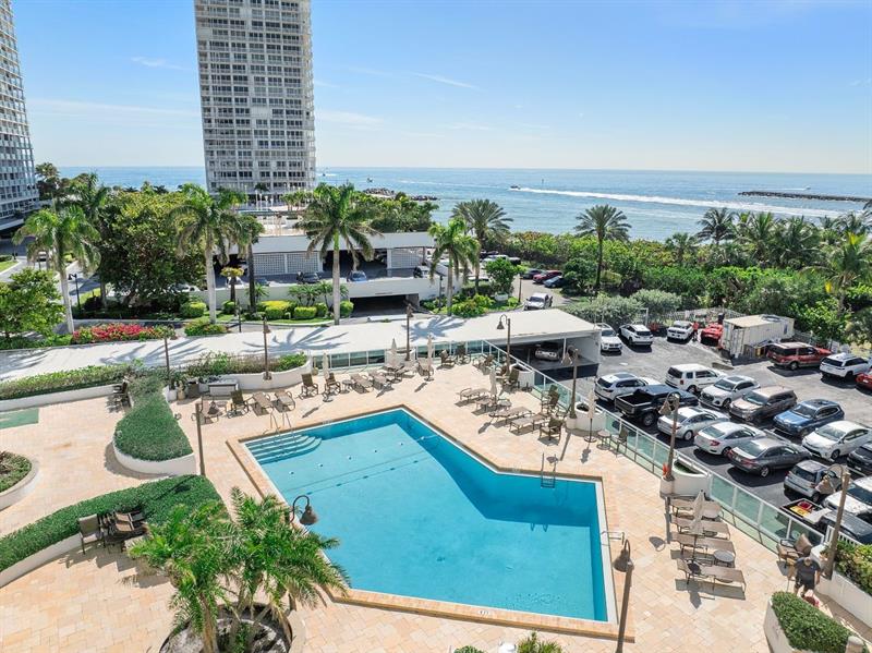 Image 59 of 68 For 2000 Ocean Dr  610