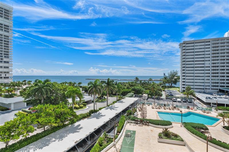 Image 60 of 68 For 2000 Ocean Dr  610