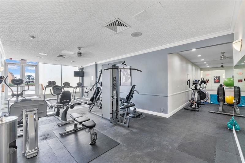 Image 62 of 68 For 2000 Ocean Dr  610