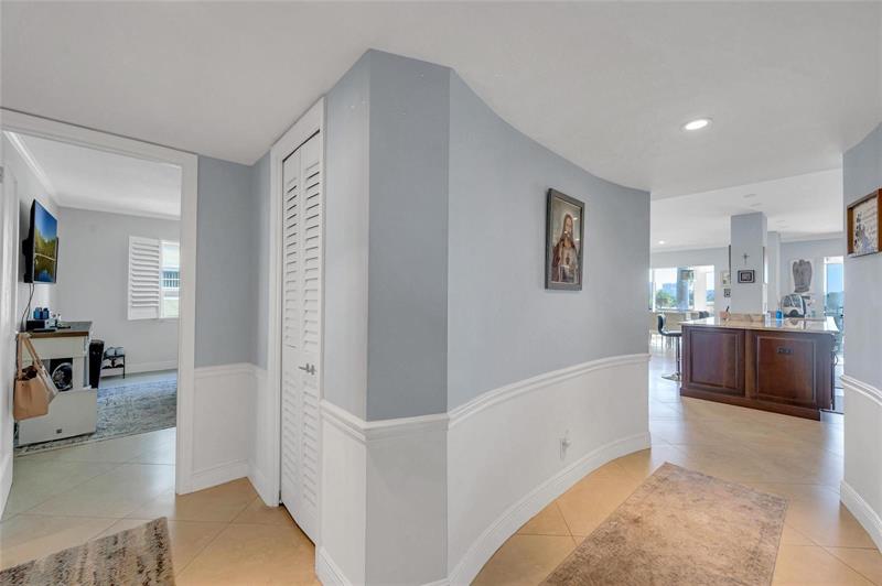 Image 26 of 52 For 3050 47th Ct  301