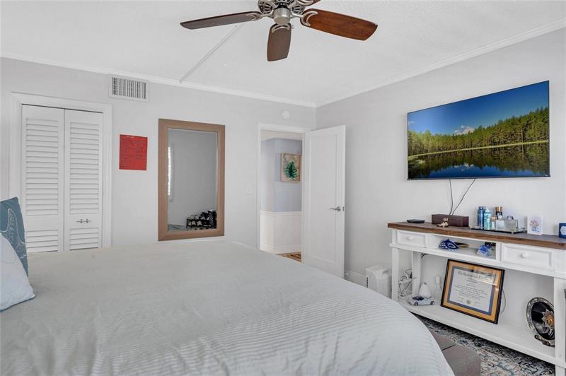 Image 37 of 52 For 3050 47th Ct  301