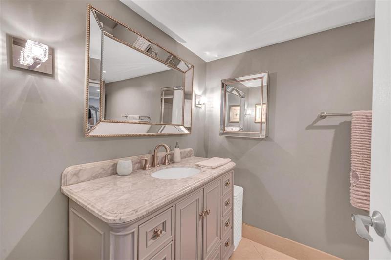 Image 38 of 52 For 3050 47th Ct  301