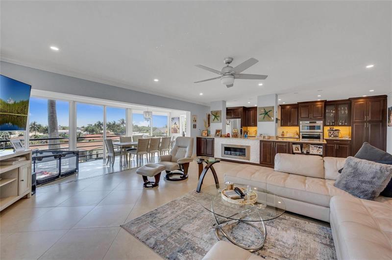 Image 5 of 52 For 3050 47th Ct  301